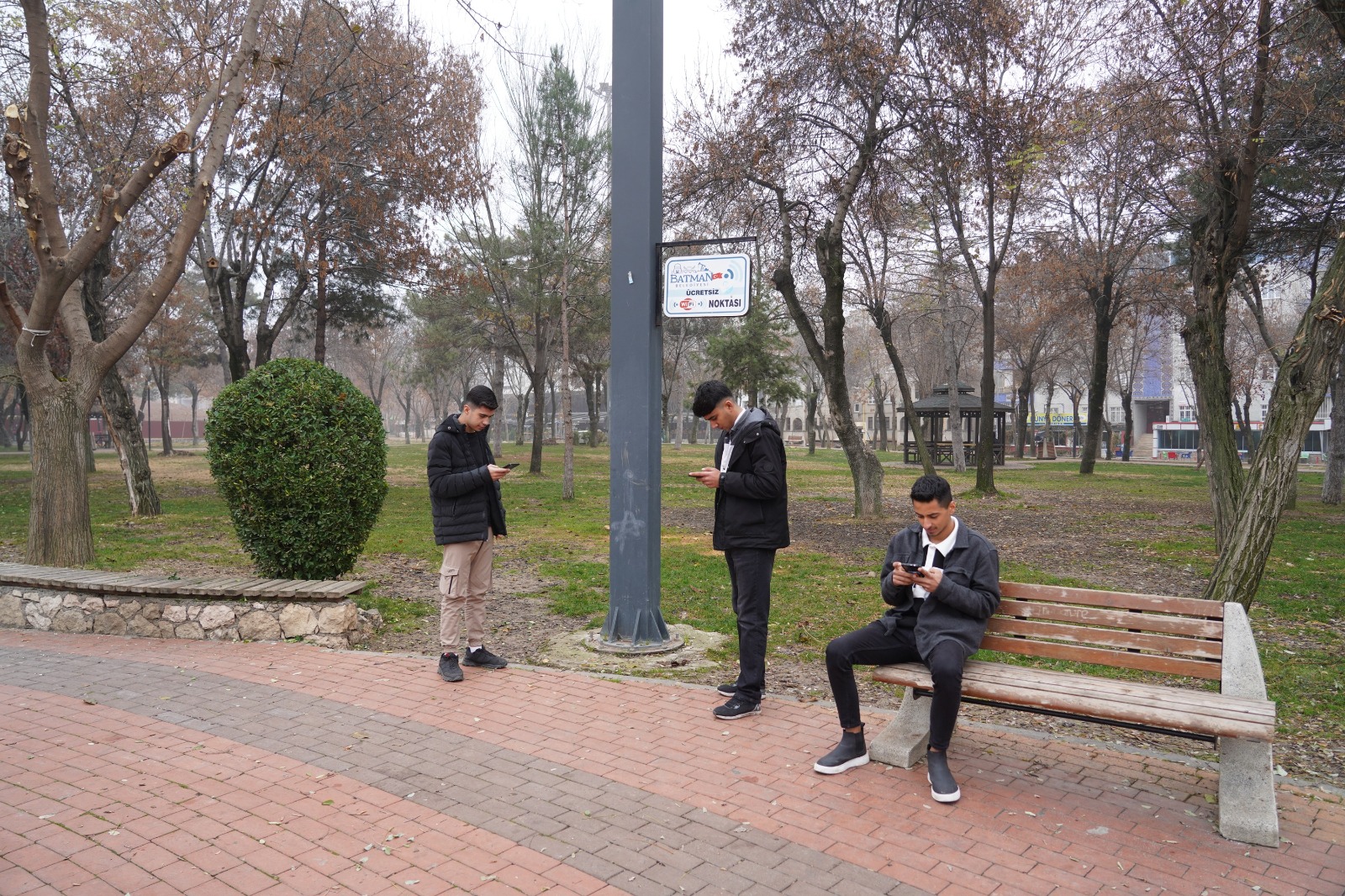 Öğrenciler Ücretsiz Wi Fi Hizmeti’nden Oldukça Memnun-1