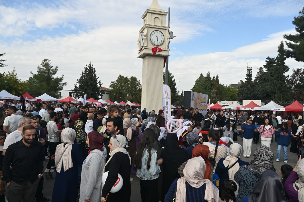 571697029 18336257461227622 6822671269833007544 N