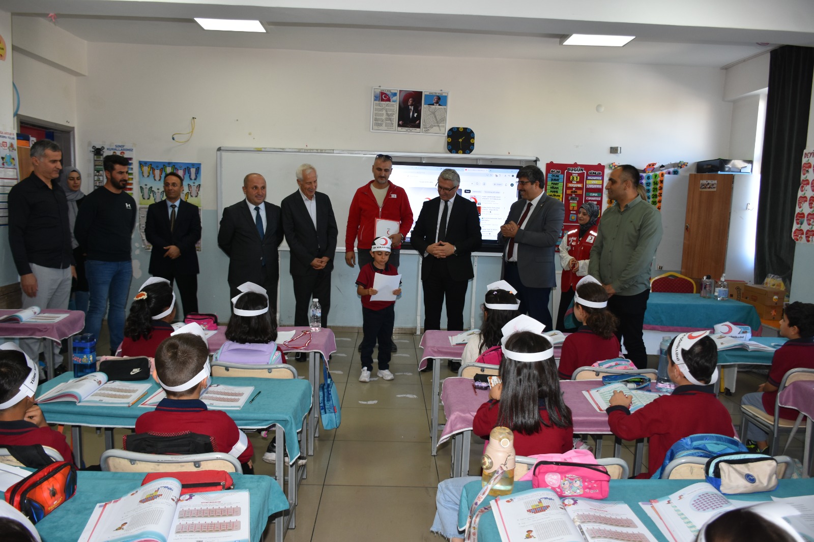 Batman İlkokulunda “Kahramanlar Sınıfı” Ödülü Verildi (2)