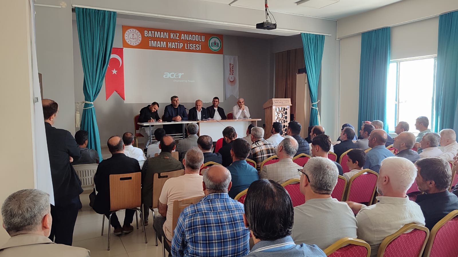 Batman Kız Anadolu İmam Hatip Lisesi’nde Tadilat Ve Sosyal Etkinlik Planları (3)