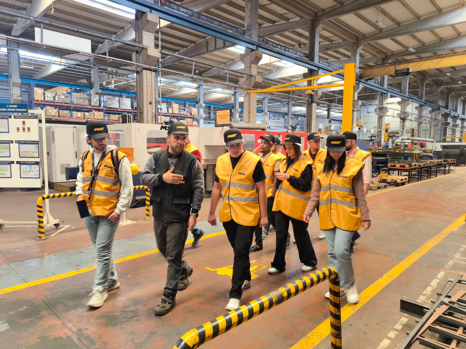 Batman Üniversitesi Öğrencilerinden Gaziantep'te Sanayi Tesisi İncelemesi (3)