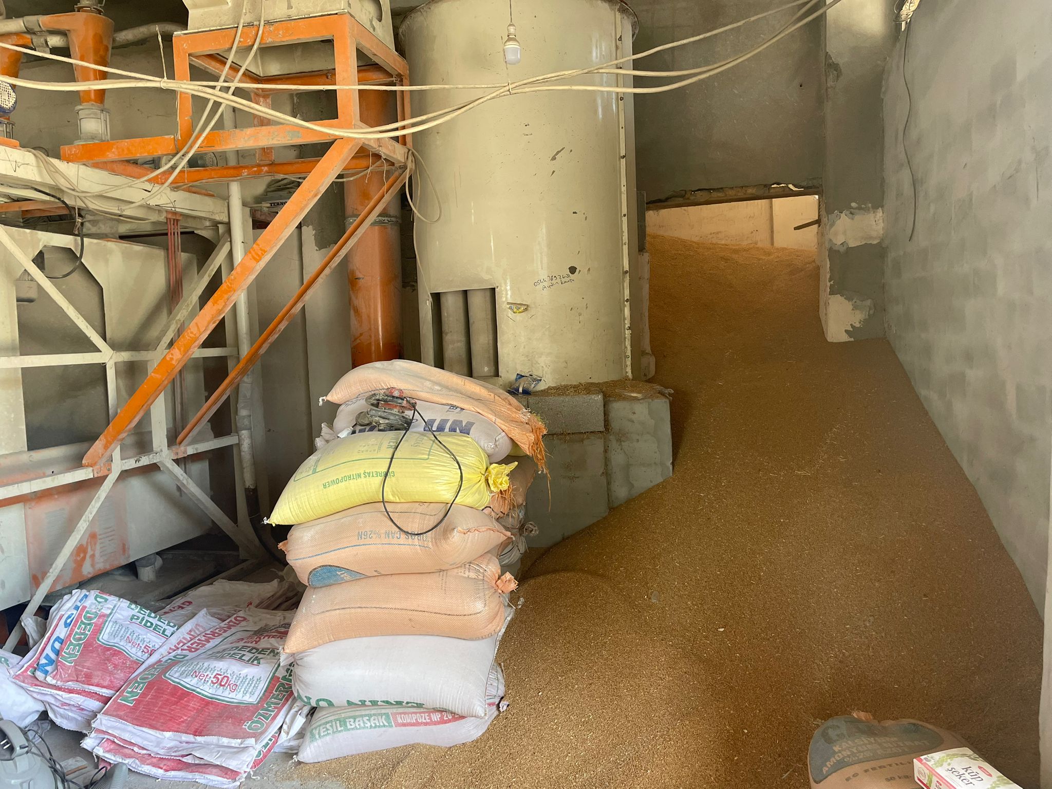 Batman’da 40 Yıllık Değirmen Zamanla Yarışıyor (2)