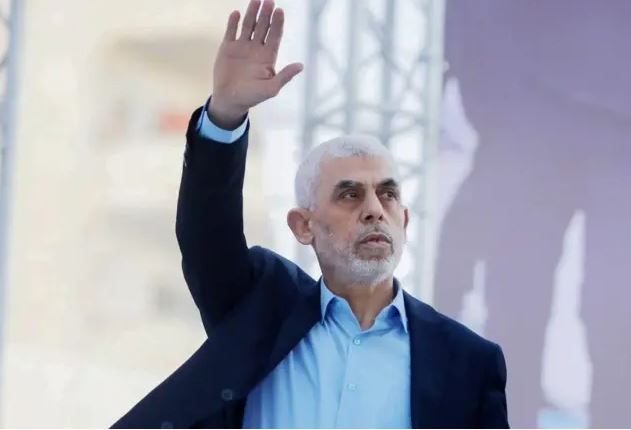 Batman'da Efsanevi Komutan Yahya Sinvar'ın Dev Poster Asıldı 55