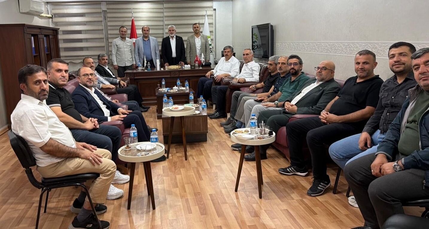 Haksi̇ad Genel Başkanı Vedat Turgut Batman’da İl Yönetimiyle Bir Araya Geldi 71
