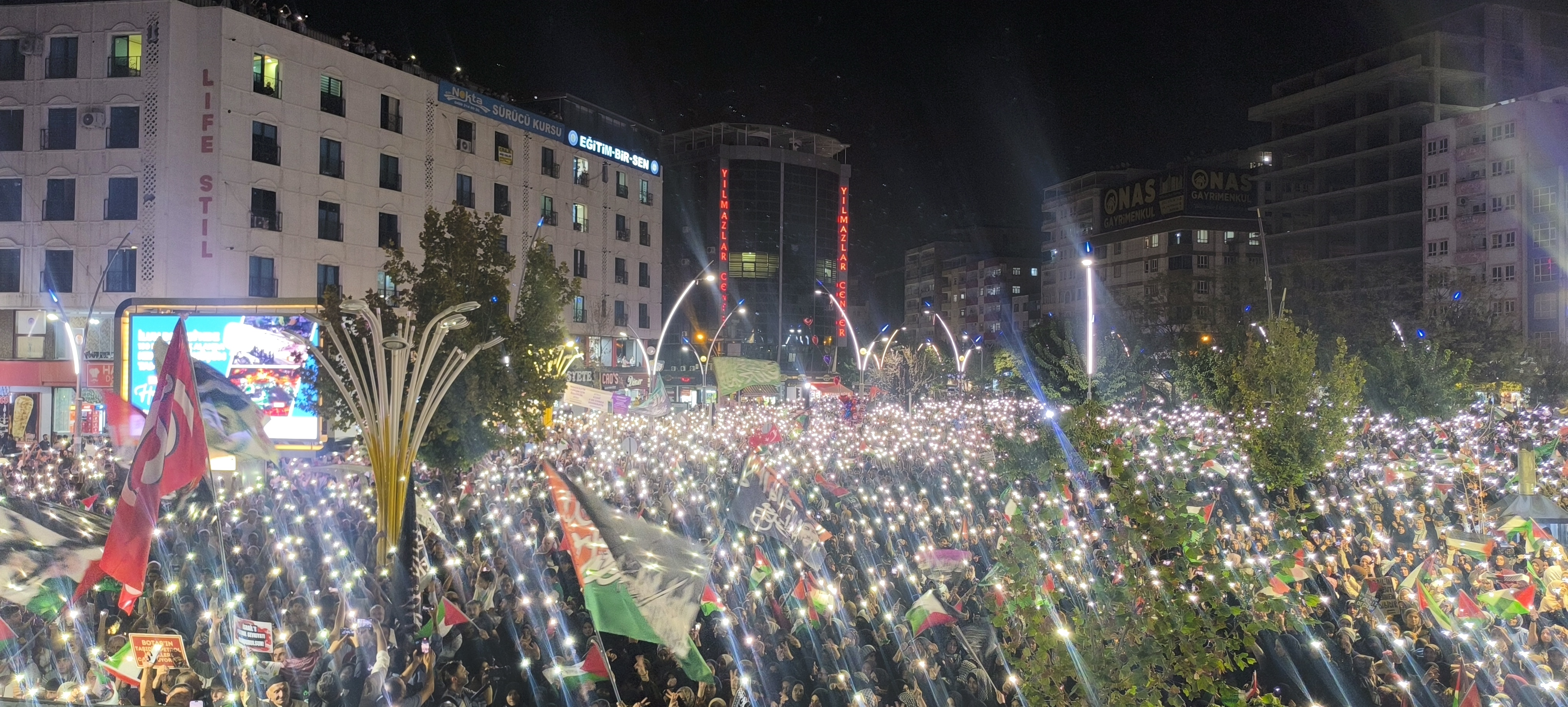 Batman'da Onbinler 7 Ekim İçin Buluştu