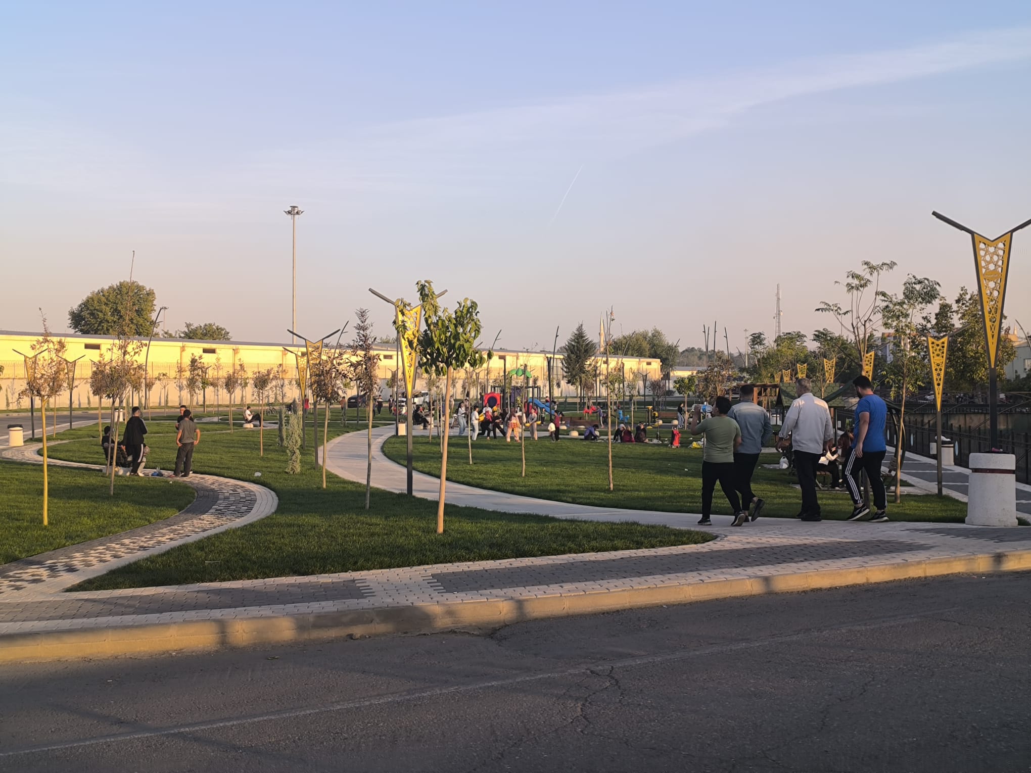 Karşıyaka Mahallesi İluh Deresi Kenarındaki Parklarla Nefes Aldı (3)