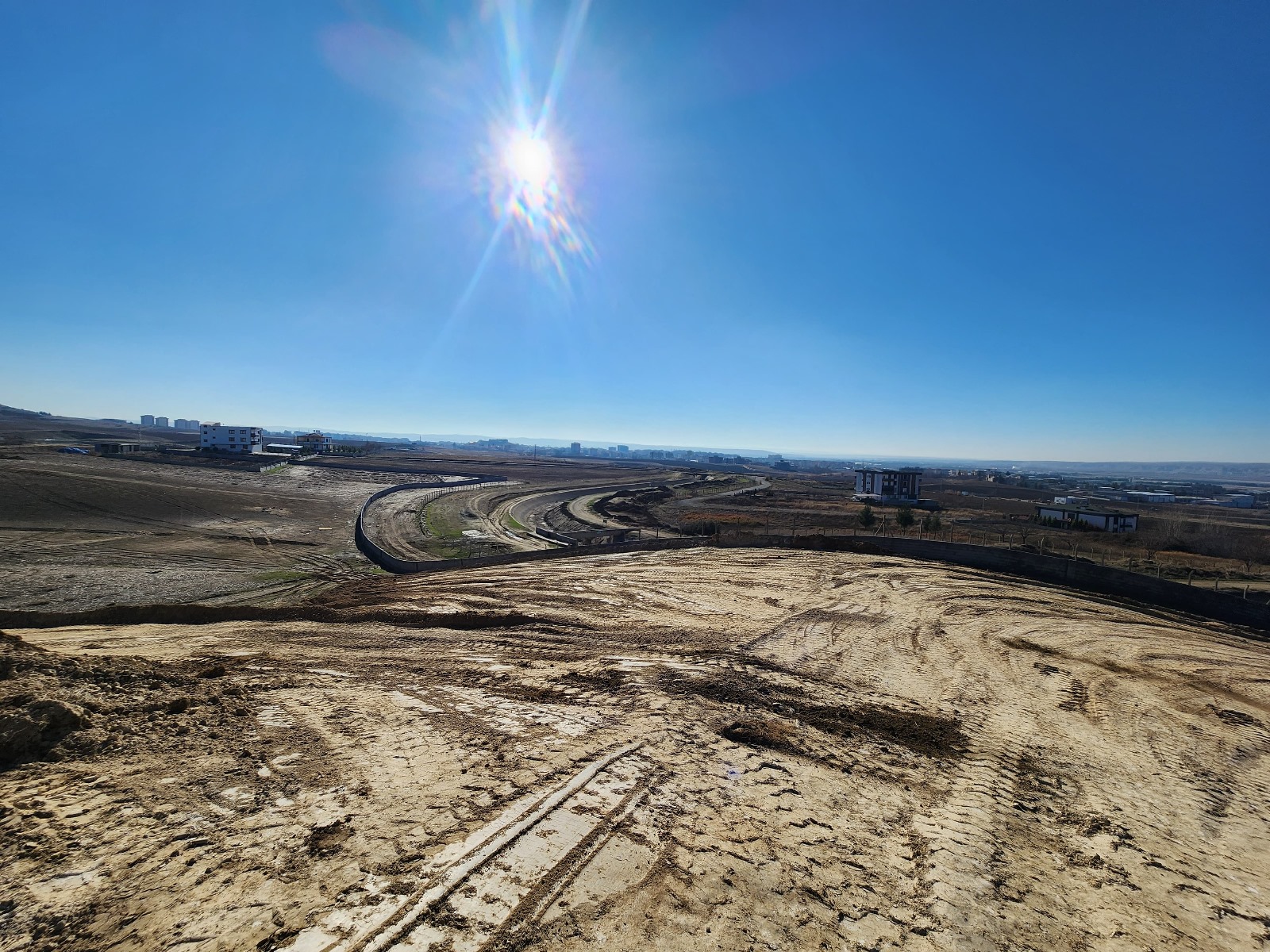 Kent Mezarlığı’na Yeni Bağlantı Yolu Çalışmaları Hızla İlerliyor 2