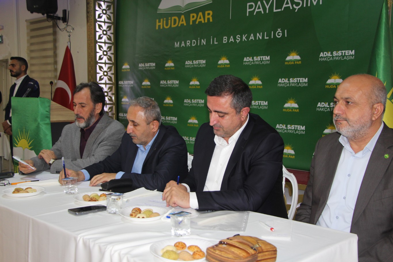 Örgütün Silah Bıraktığına Dair Bir İşaret Yok (3)