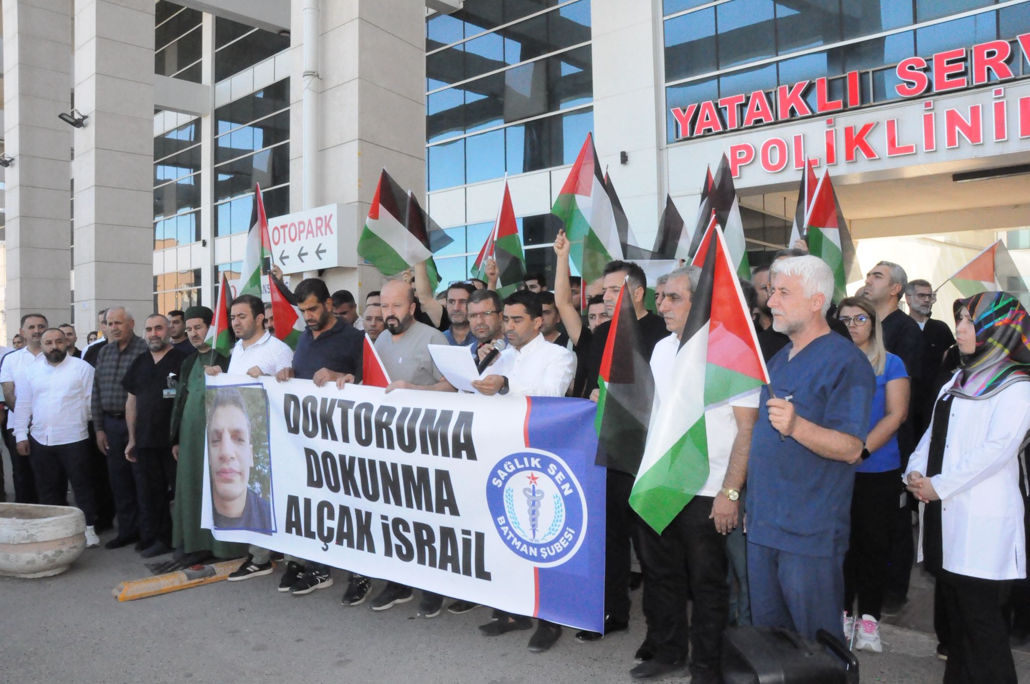 Sağlık Sen’den Siyonist Rejime Tepki “Doktoruma Dokunma!” (3)