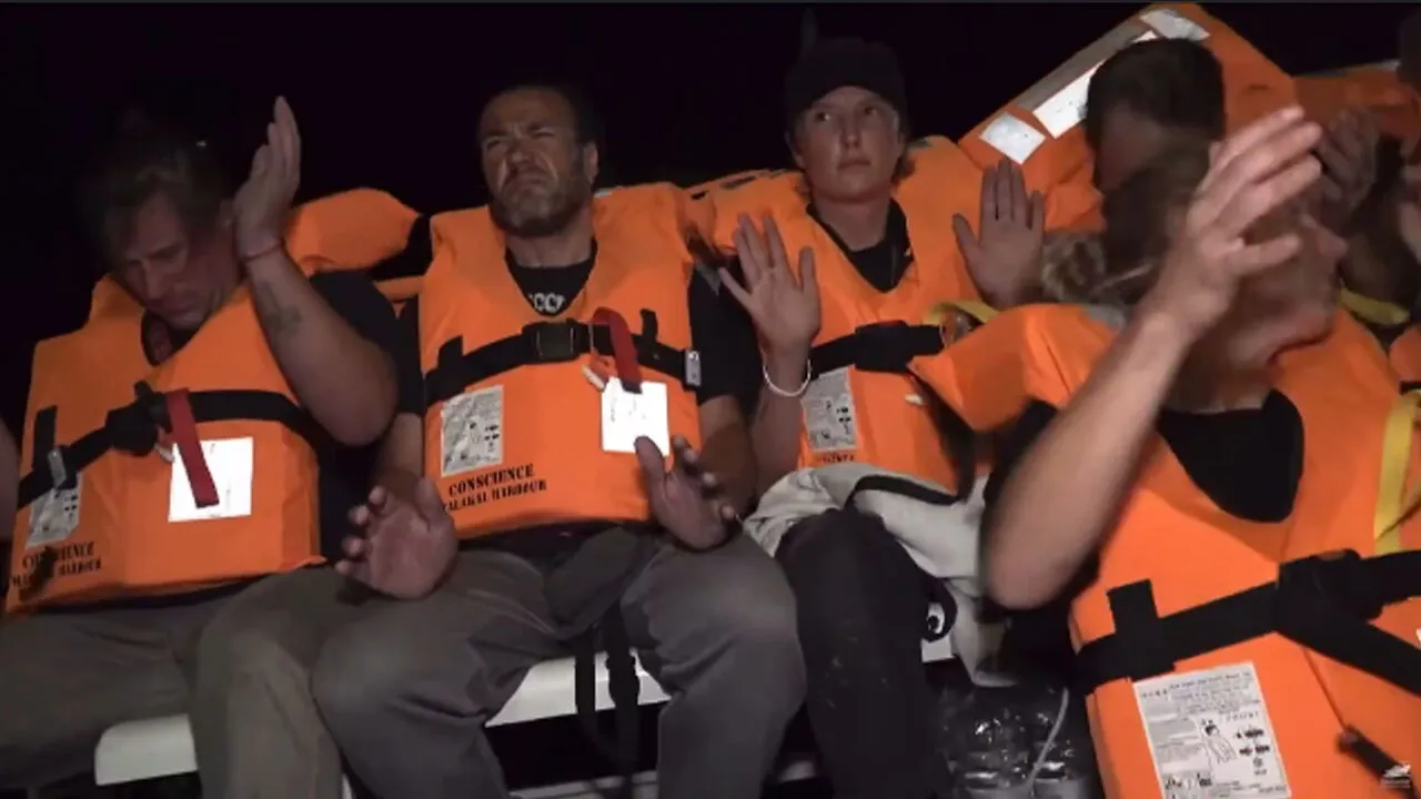 Siyonistler 11 Gemilik Özgürlük Filosu'na Da Saldırdı!1