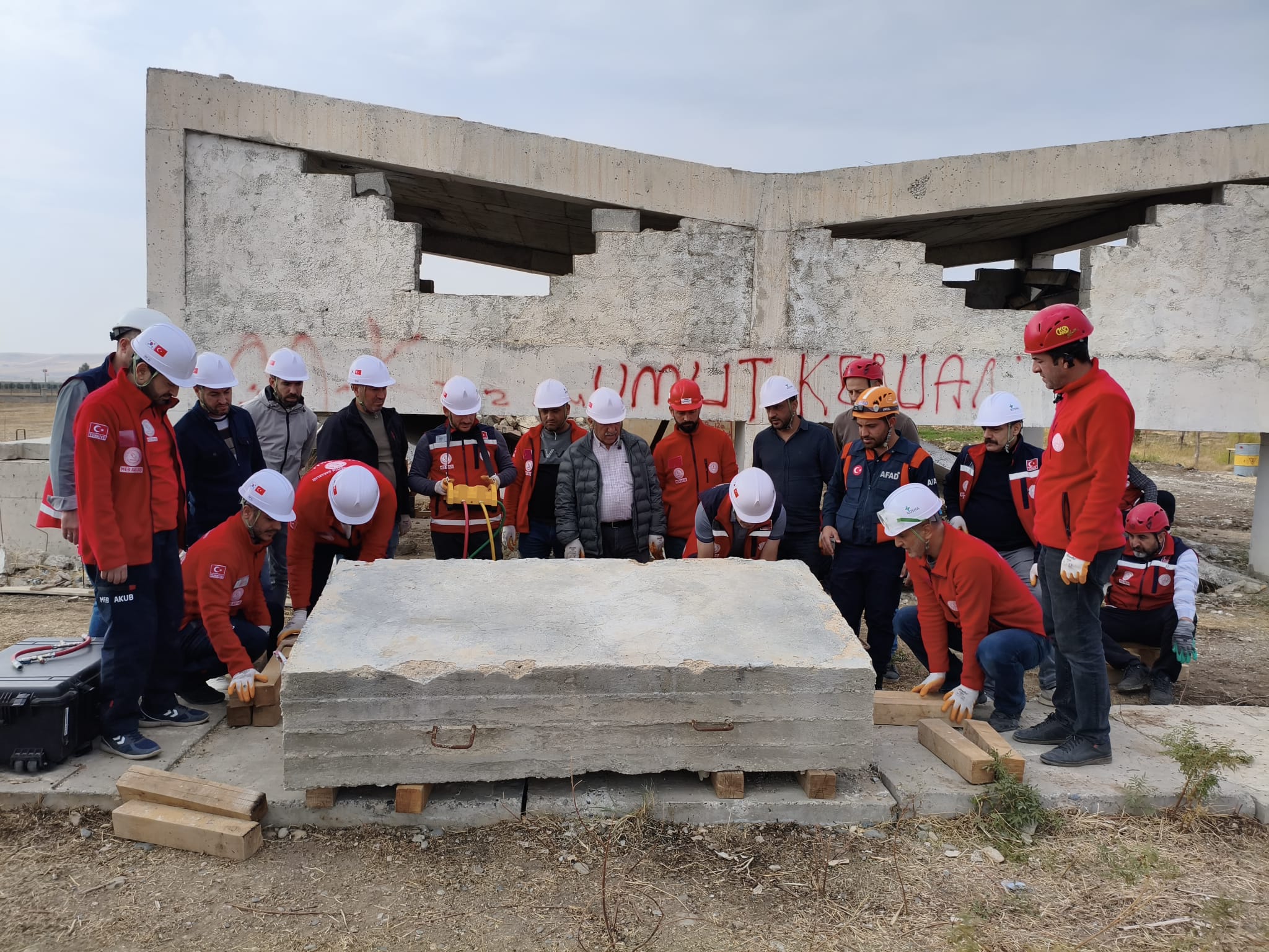Batman Meb Akub Ekibi, Arama Kurtarma Eğitimini Başarıyla Tamamladı (2)