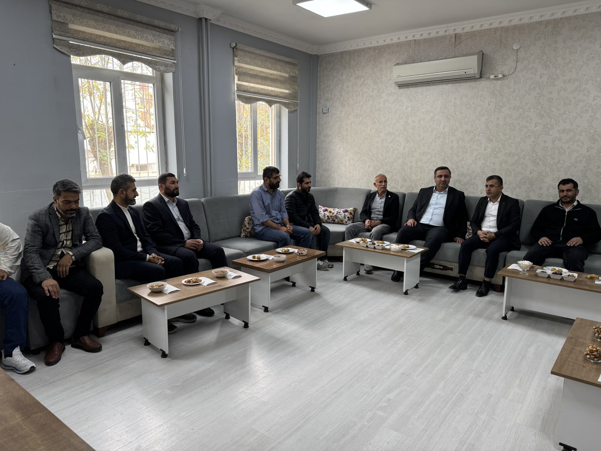 Batman Milletvekili Ramanlı, Seyitler Mahallesi’nde Vatandaşlarla Buluştu 2