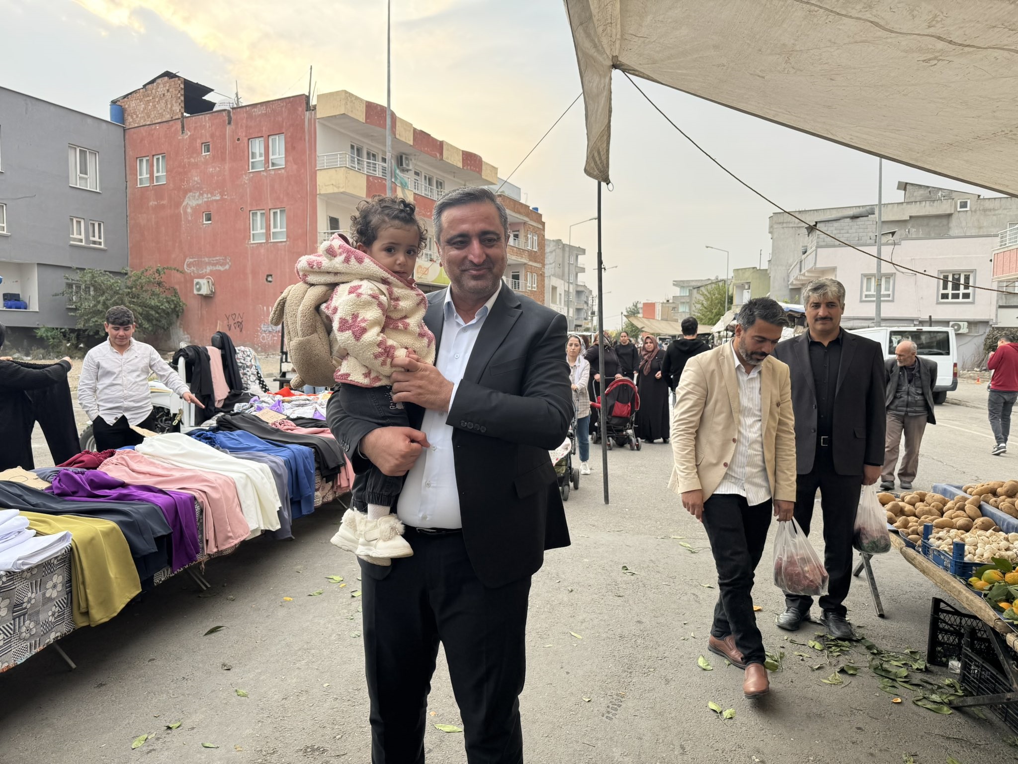 Batman Milletvekili Ramanlı, Seyitler Mahallesi’nde Vatandaşlarla Buluştu 6