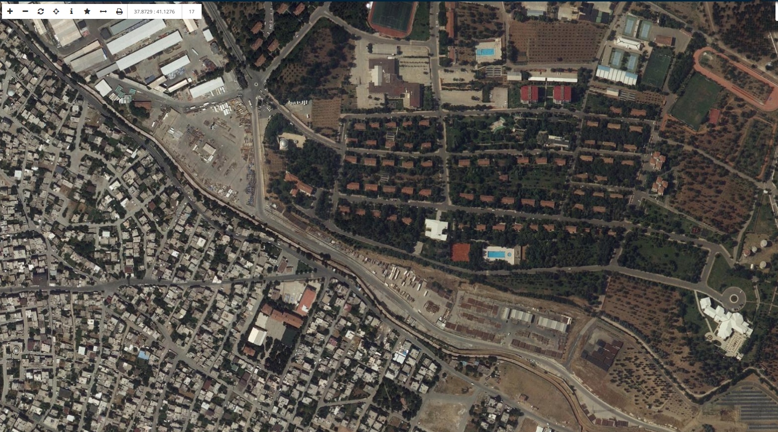 Batman’ın İki Farklı Yüzü! Eşitsizliğin Görüntüsü 18