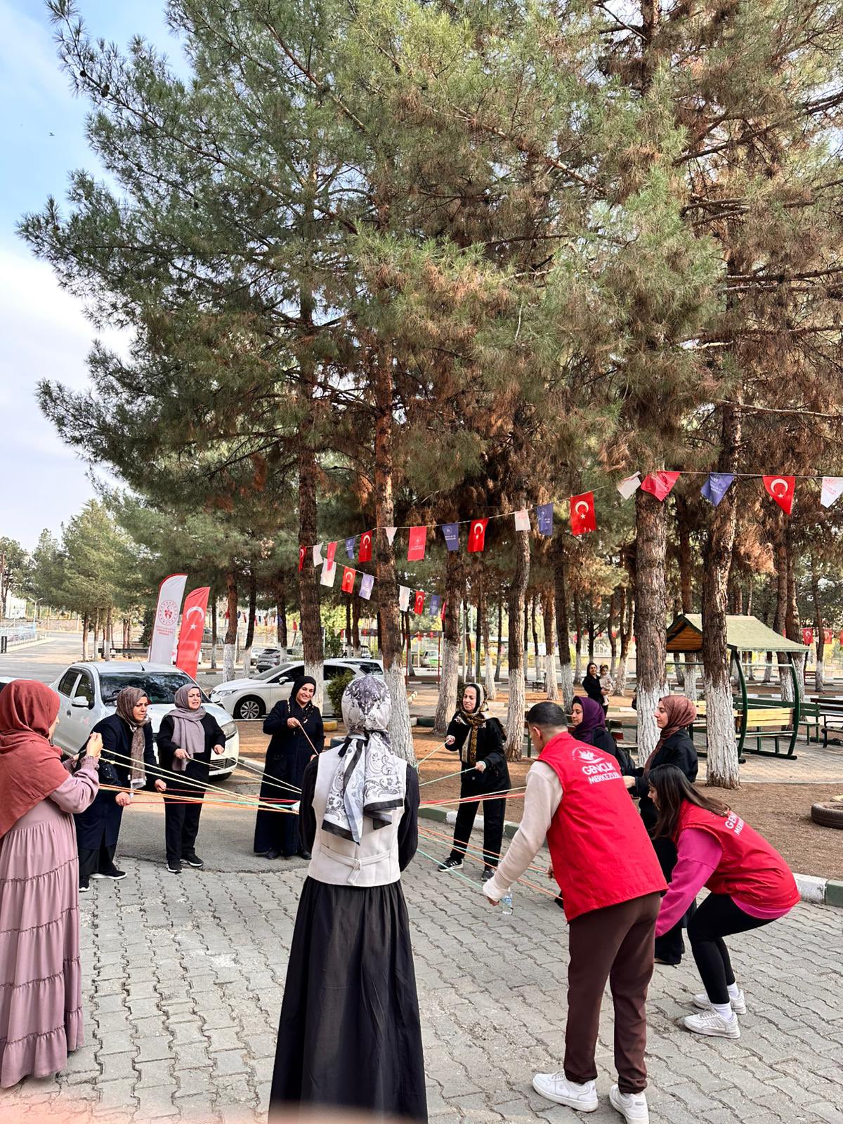 Çocuklar Gençli̇k Merkezi̇ 3