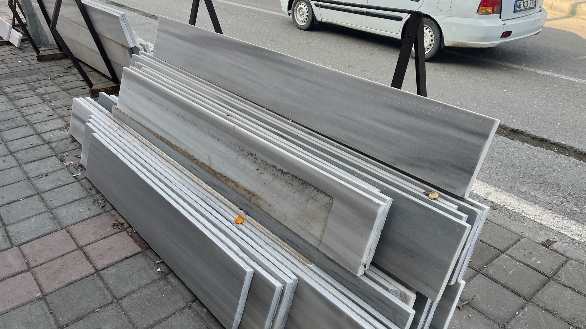 Mezar Taşı Almak İsteyenlerin Yüzde 90’I Fiyatı Duyunca Vazgeçiyor (2)