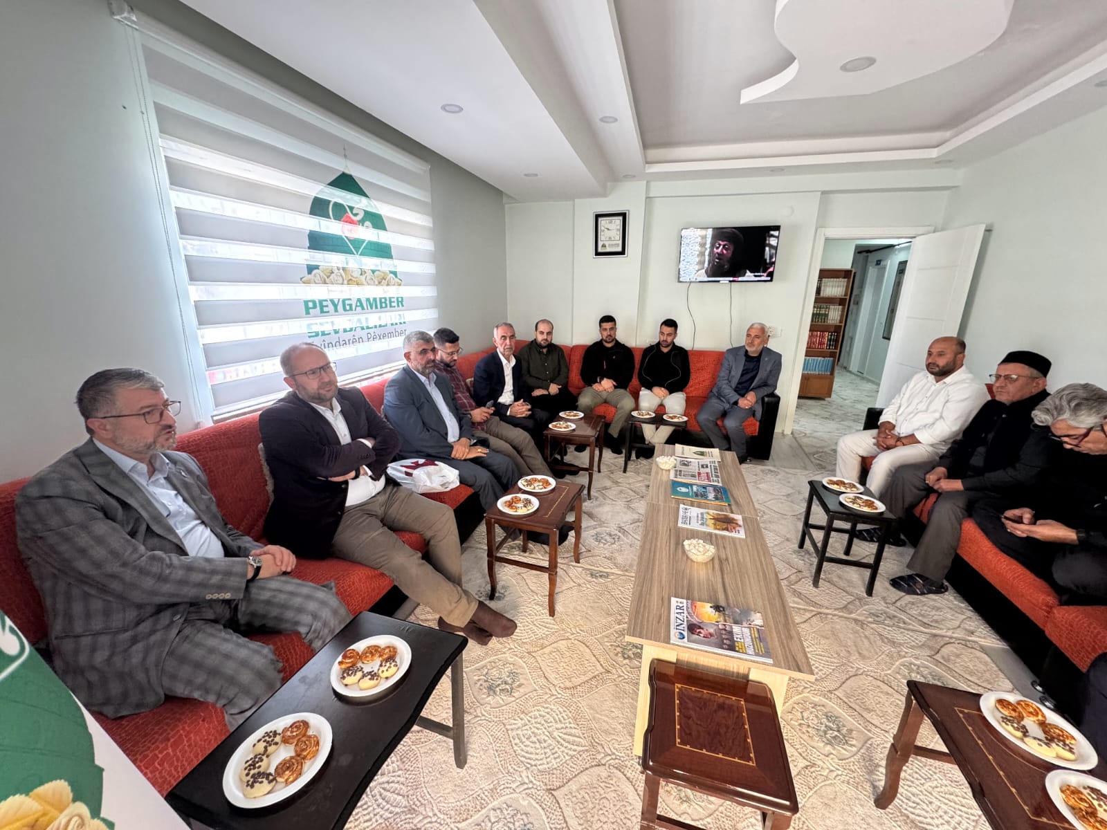 Muhammed Emin Yıldırım’dan Peygamber Sevdalıları Vakfı’na Anlamlı Ziyaret (2)