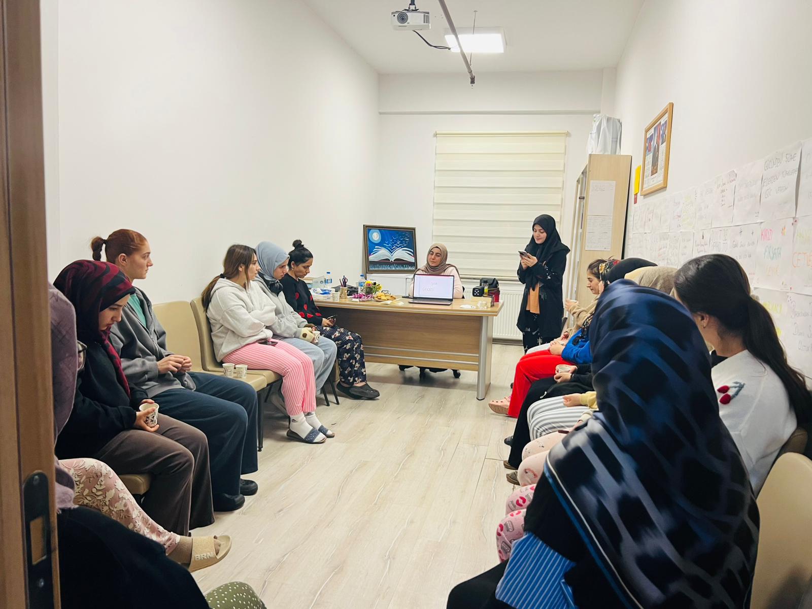 Süveybe Ana Kız Yurdunda Edebiyat Dolu Gece (2)