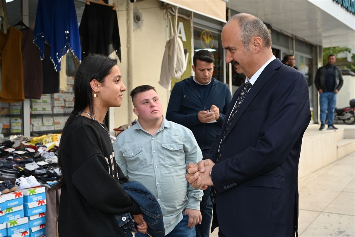 Vali Canalp, Petrolkent’te Esnaf Ve Vatandaşlarla Buluştu 44