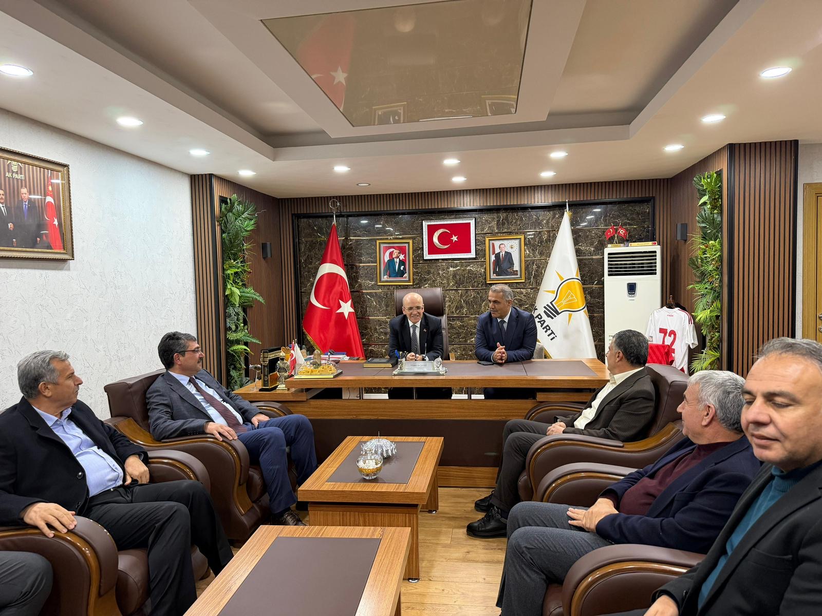 0255A4E8 9Ec2 4058 B3E4 336124F12C6D