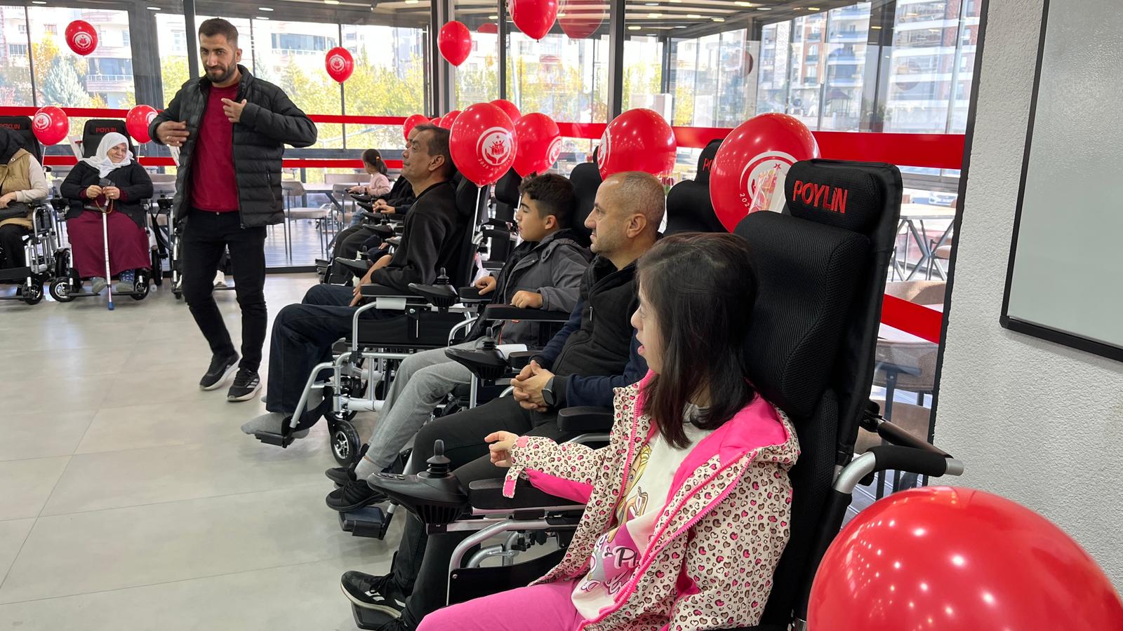 Batman’da 55 Engelliye Tekerlekli Sandalye (2)
