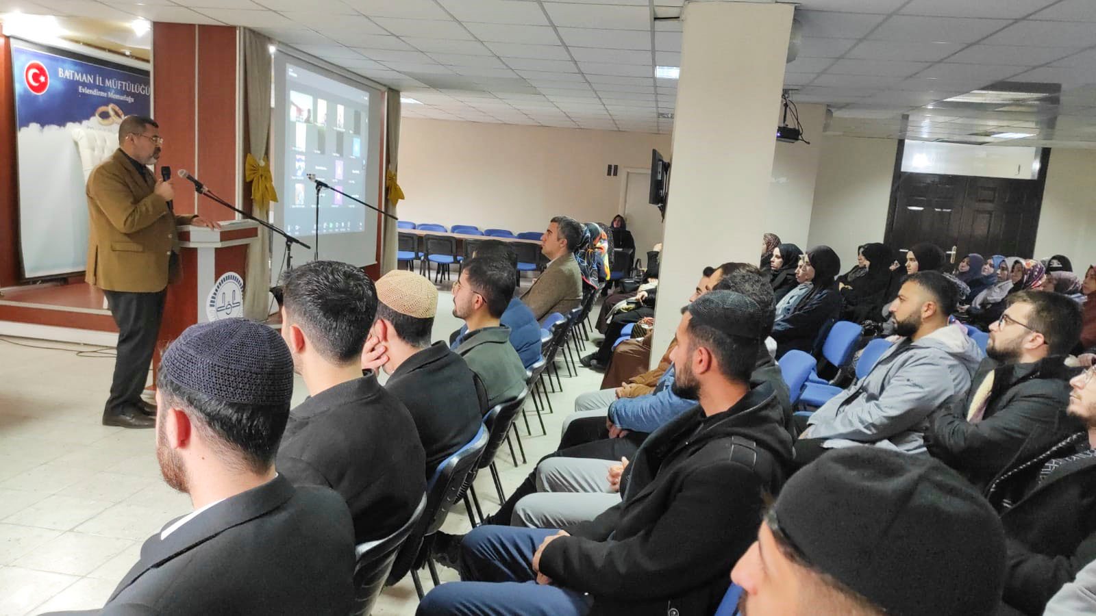 Batman’da Fahri Öğreticilere Kapsamlı Gelişim Semineri (1)