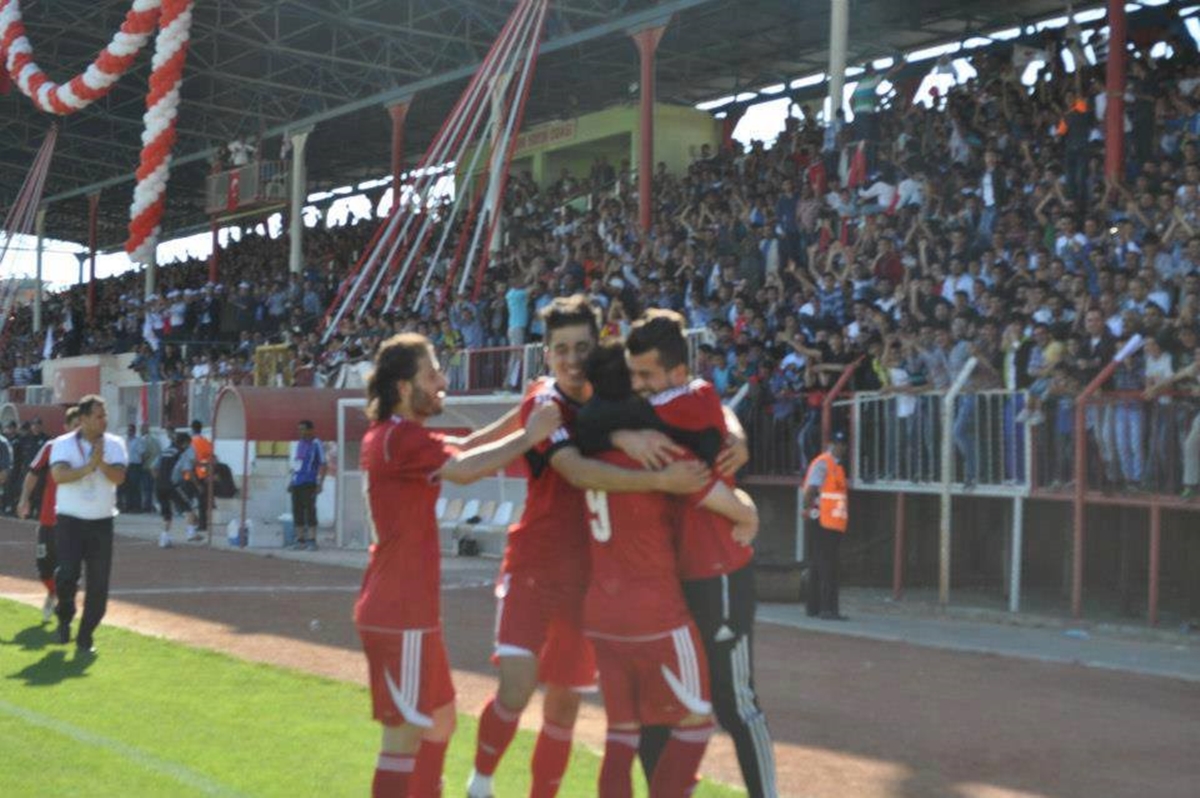Batman’ın Futbol Hafızası, Çocukluk Ve Gençlik Anılarının Mekanı 16 Mayıs Şehir Stadı (11)
