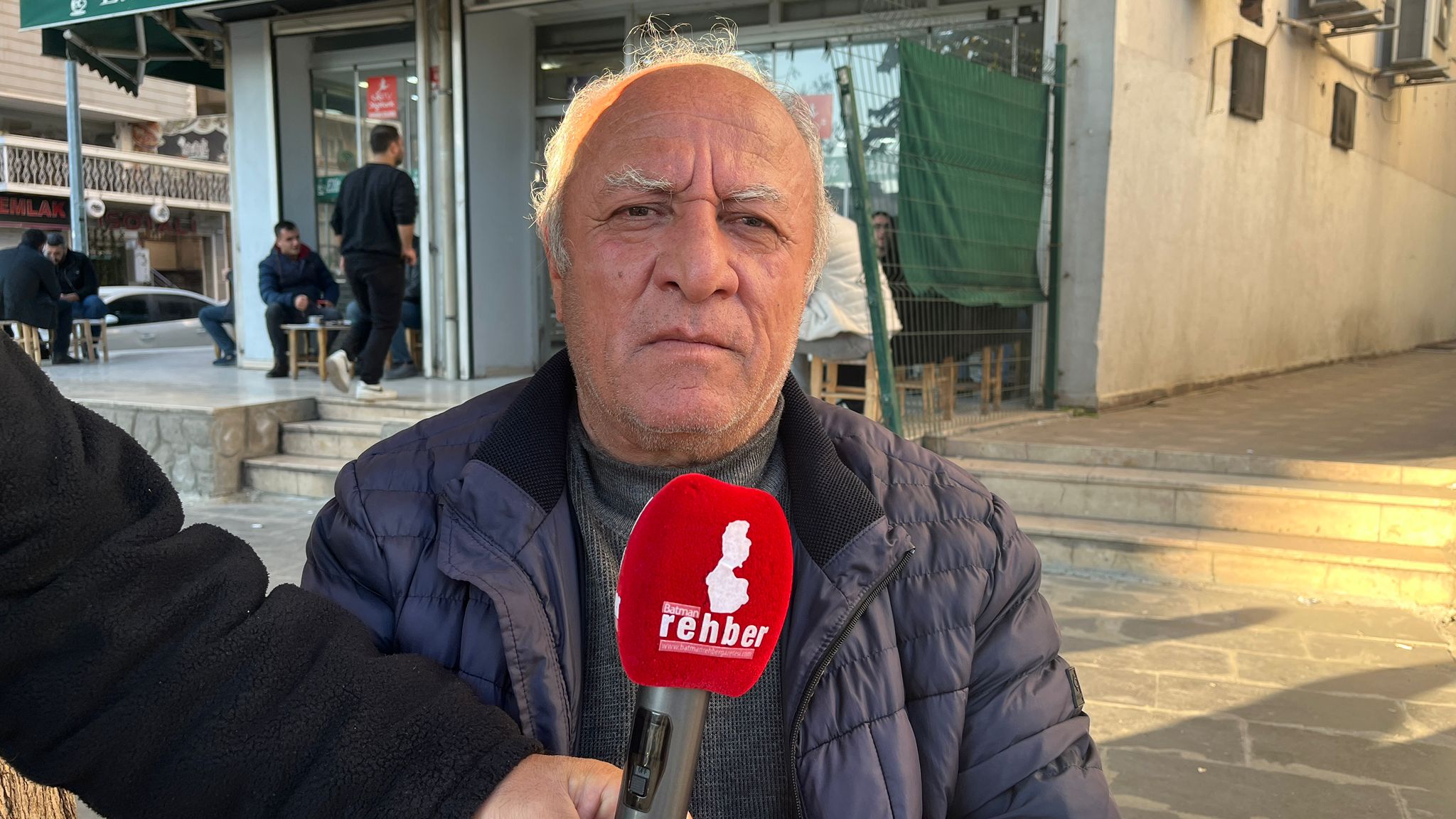 Boyacı Sandığıyla Hayata Tutunan Engelli Baba Destek Bekliyor (2)