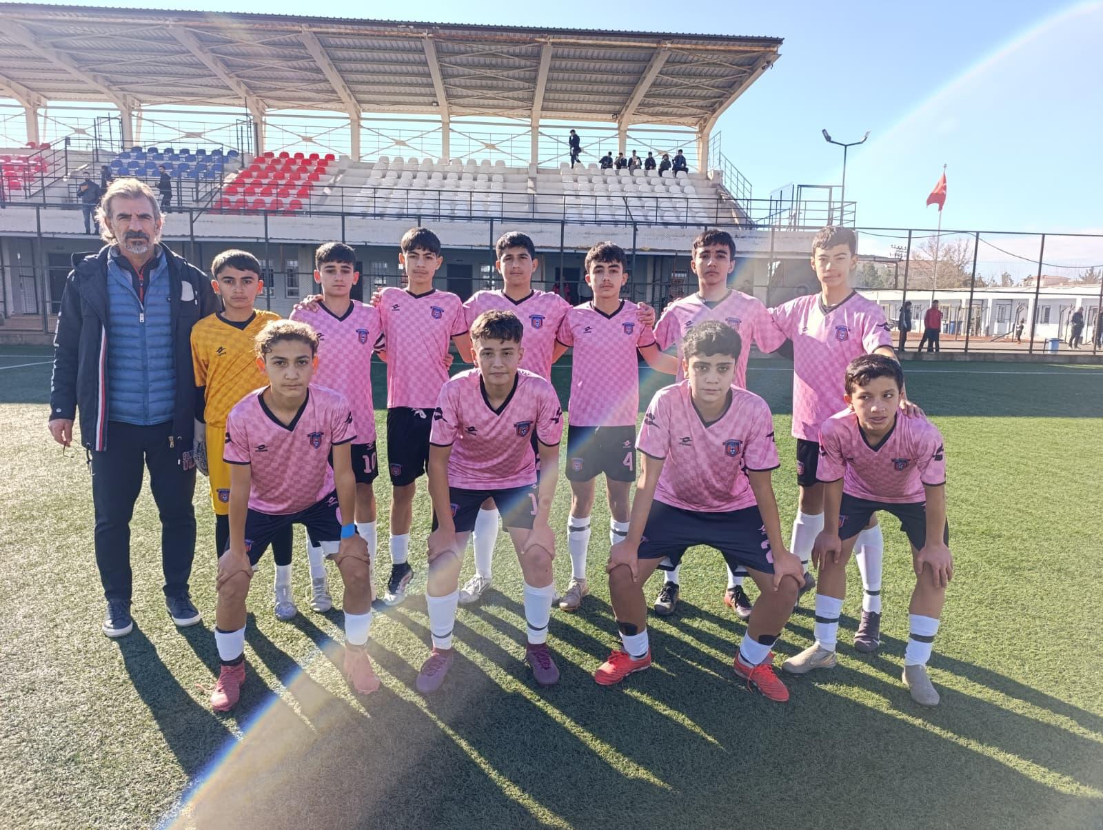 Genç Kartallar Sahada Şov Yaptı (1)