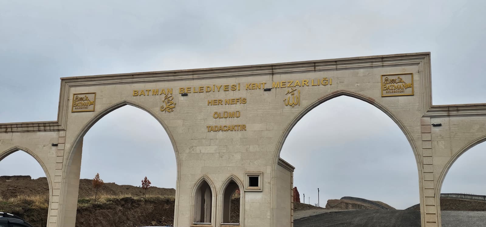 Modern Aile Mezarlığı Defin İşlemlerine Açıldı (2)