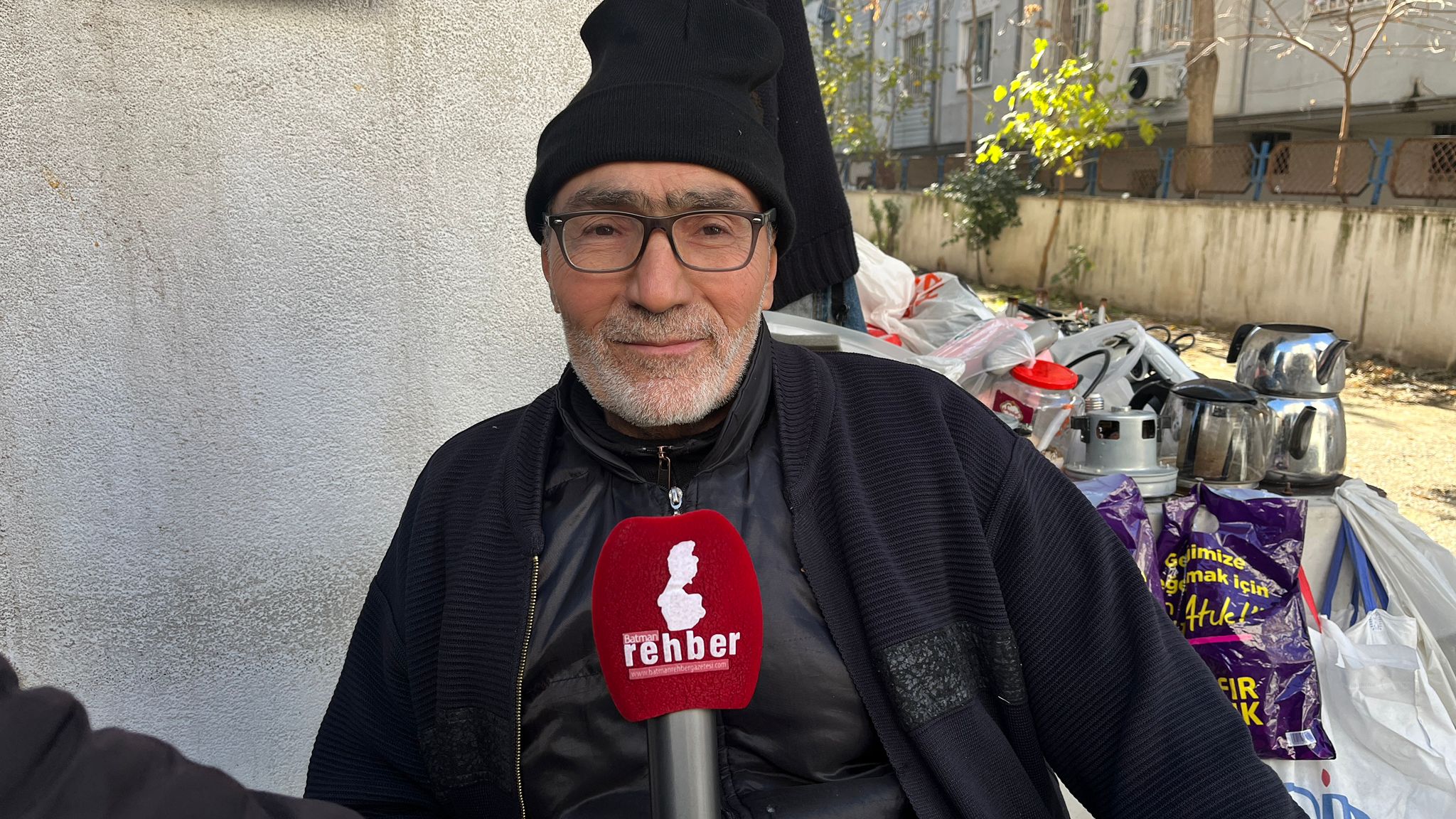 Tamirhanede Eşyalarla Birlikte Kalpler De Onarılıyor (2)