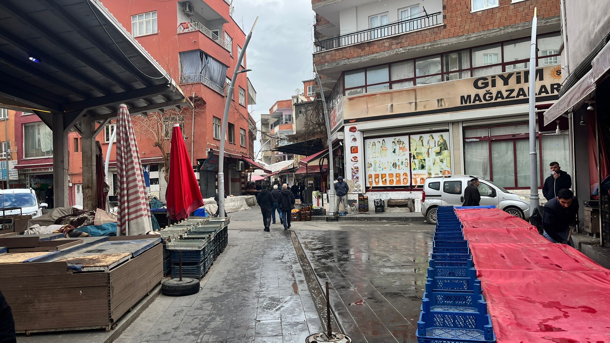 Alo Tevşo Pazarı Sessizliğe Büründü (1)