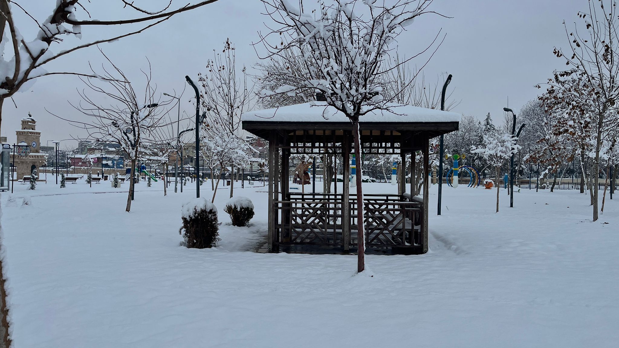 Batman’da Kar Geri Döndü Kent Beyaza Büründü (3)