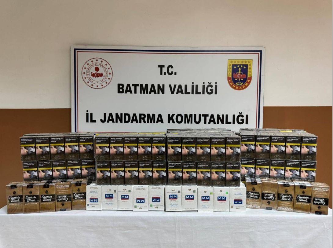 Batman’da Ruhsatsız Silahlar Ve Binlerce Kaçak Ürün Ele Geçirildi! (2)