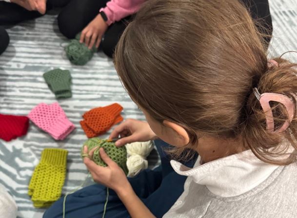 Batmanlı Çocuklardan Kış Hazırlığı Örgü Atölyesinde Buluştular (2)