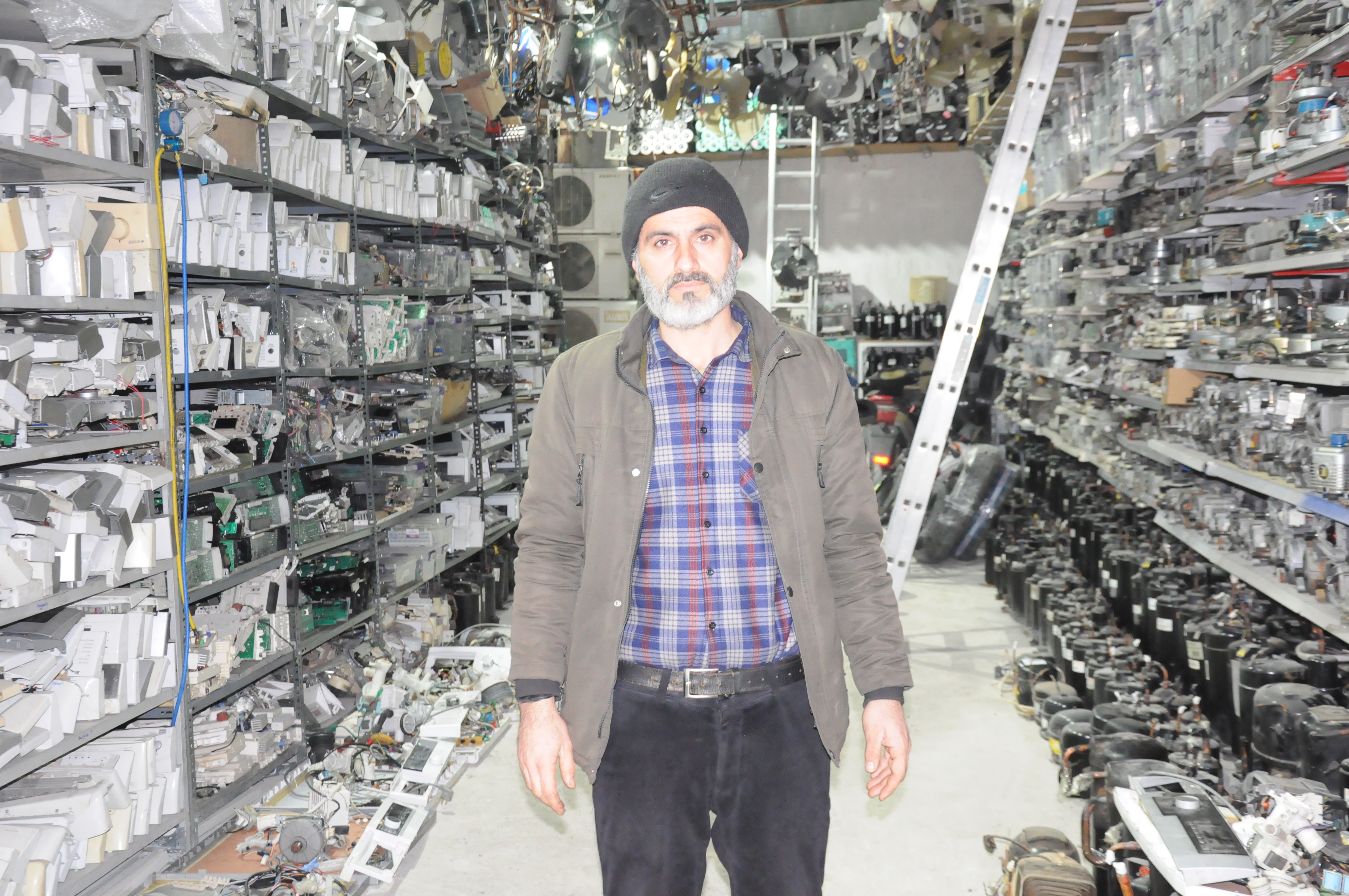 Beyaz Eşyada Vatandaş İkinci Ele Parçaya Yöneliyor (2)