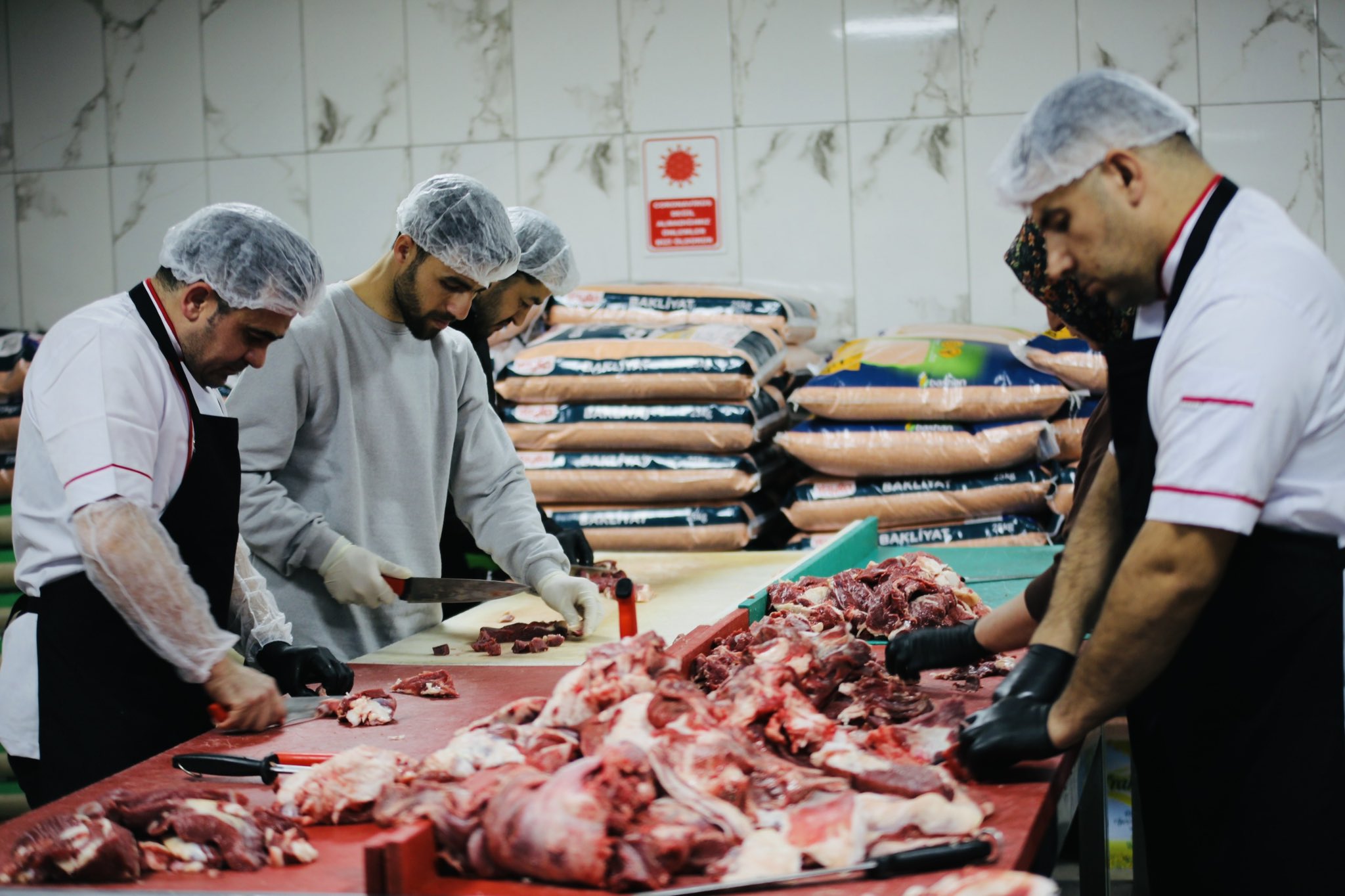 Batman Belediyesi’nden 10 Bin Kişilik İftar Hizmeti (2)