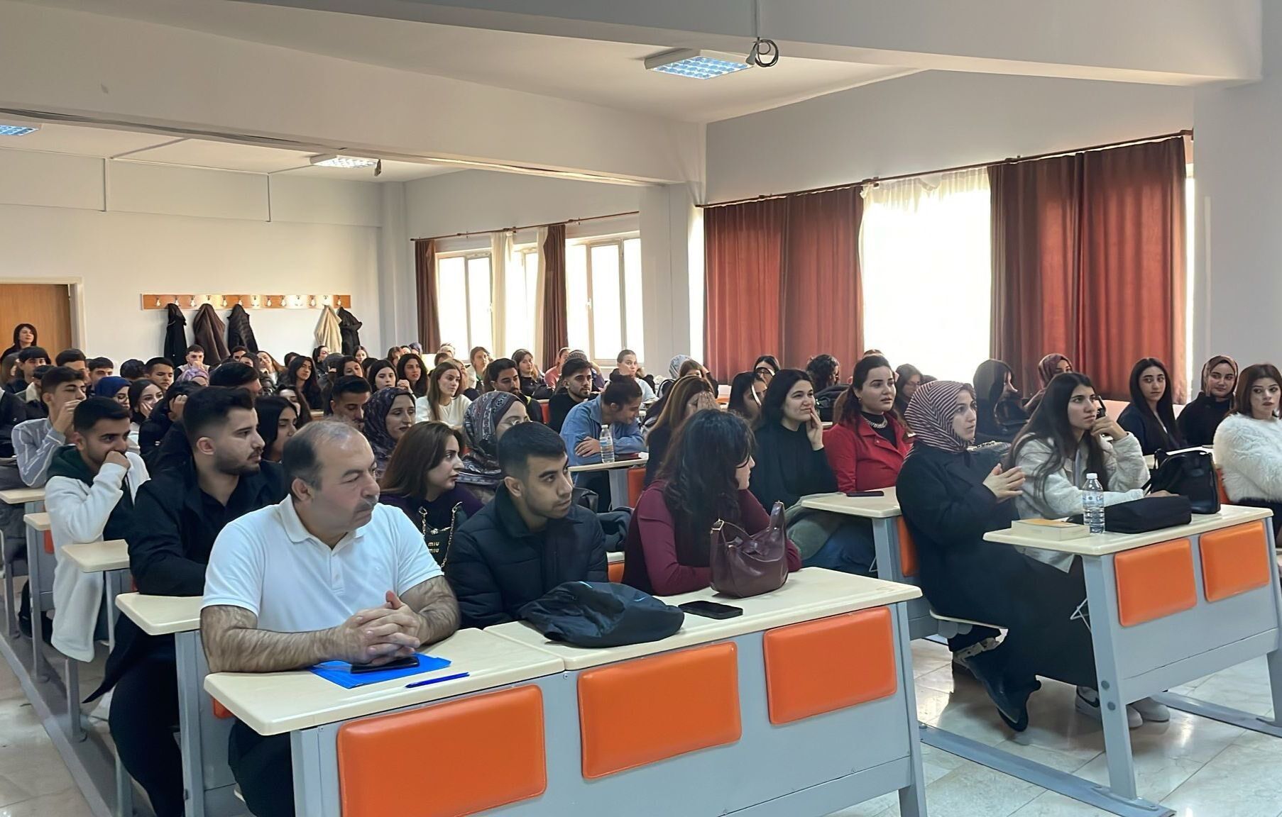 Batman Üniversitesi Mimarlık Öğrencilerine Aile Eğitim Programı