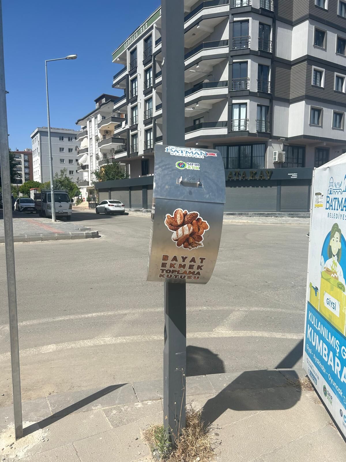 Batman’da İsraf Aşa Dönüşüyor 1.2 Ton Ekmek Çöpten Kurtarıldı! (1)