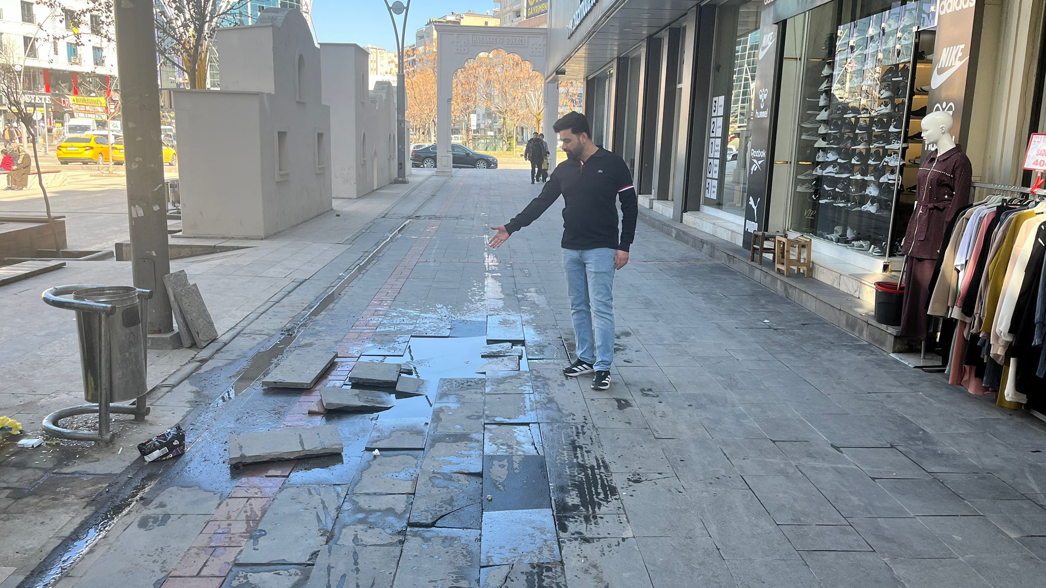 Hasankeyf Sokağı’nda Altyapı Ve Kaldırım Sorunu Esnaf Tepkili (4)