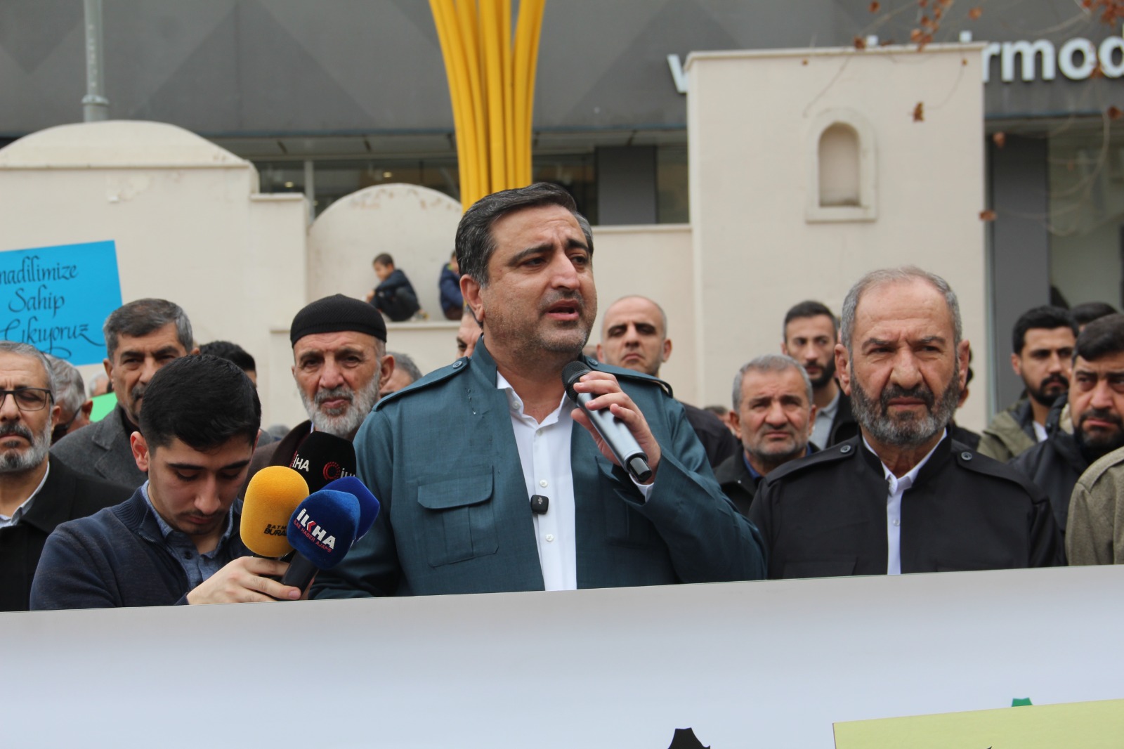 Kürtçe Seçmeli Ders İçin Kitlesel Yürüyüş (6)