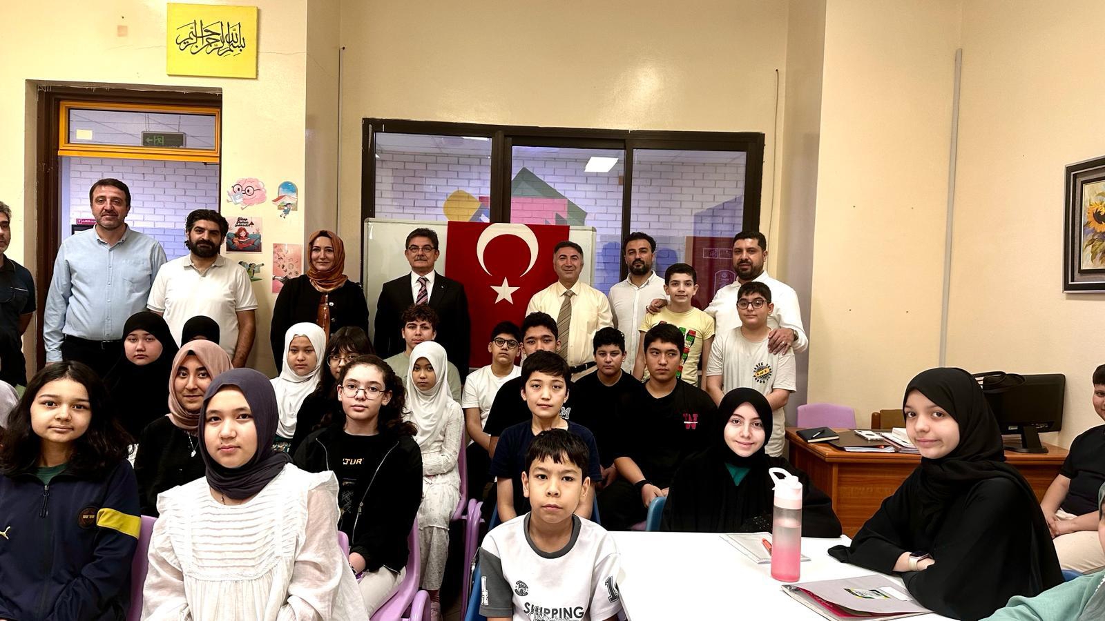 Rektör Demir, Mekke’de Öğrencilerle Buluştu (2)