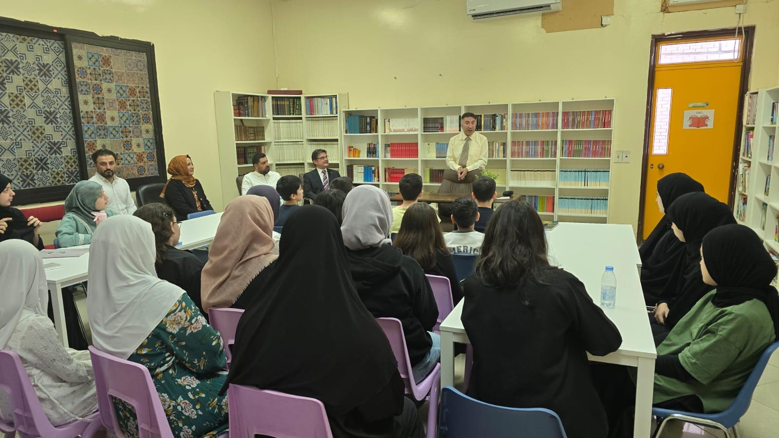 Rektör Demir, Mekke’de Öğrencilerle Buluştu (3)