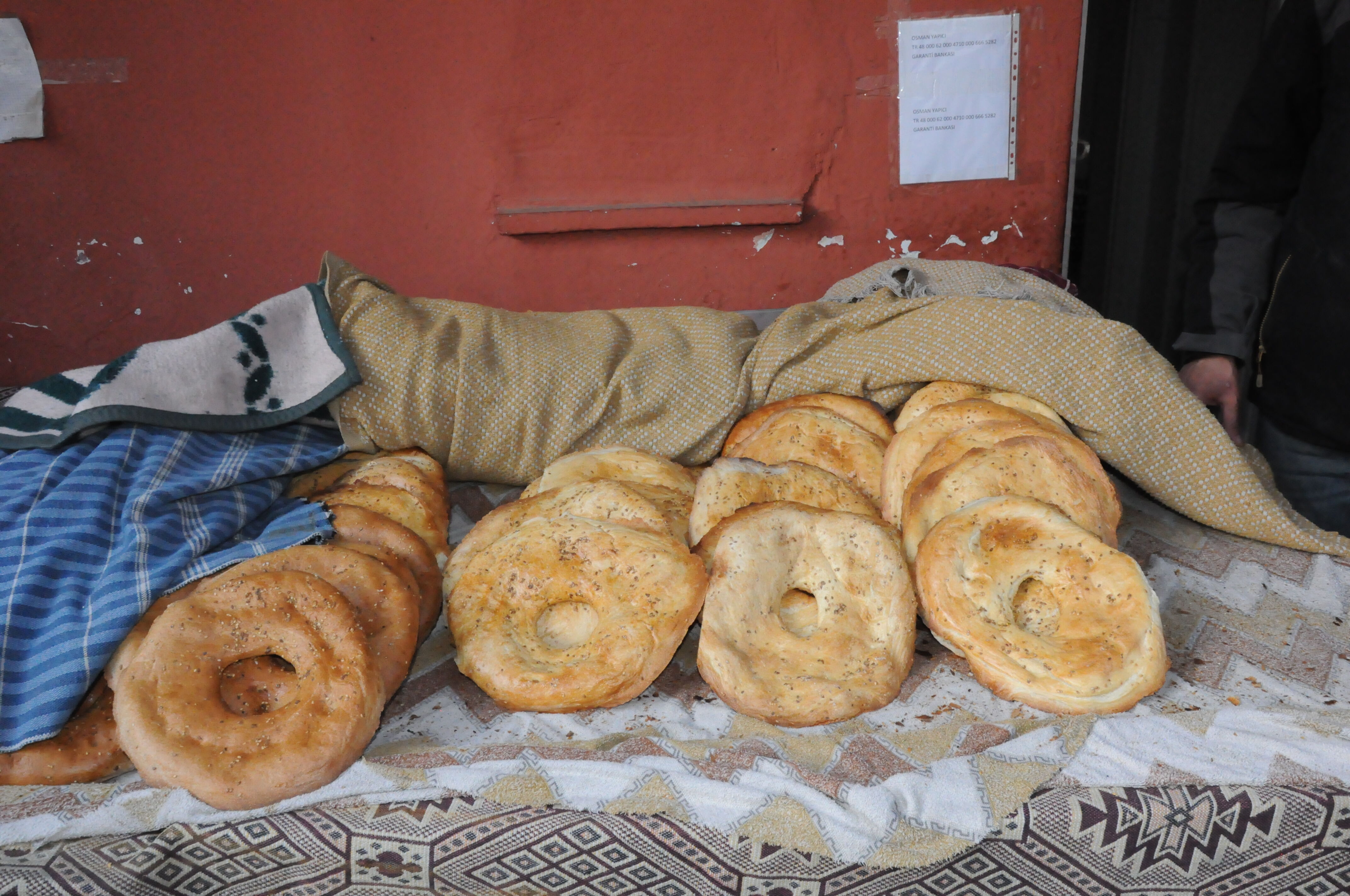 Tandır Ateşinin Önünde Oruç Mesaisi (10)