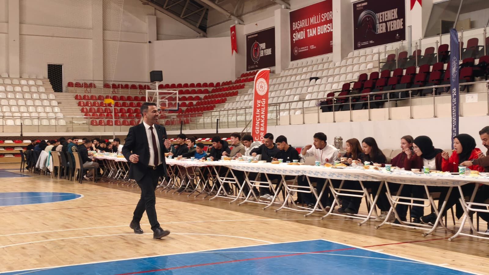 Batman Yurdum Spor Kulübü’nden Birlik Ve Dayanışma İftarı (1)