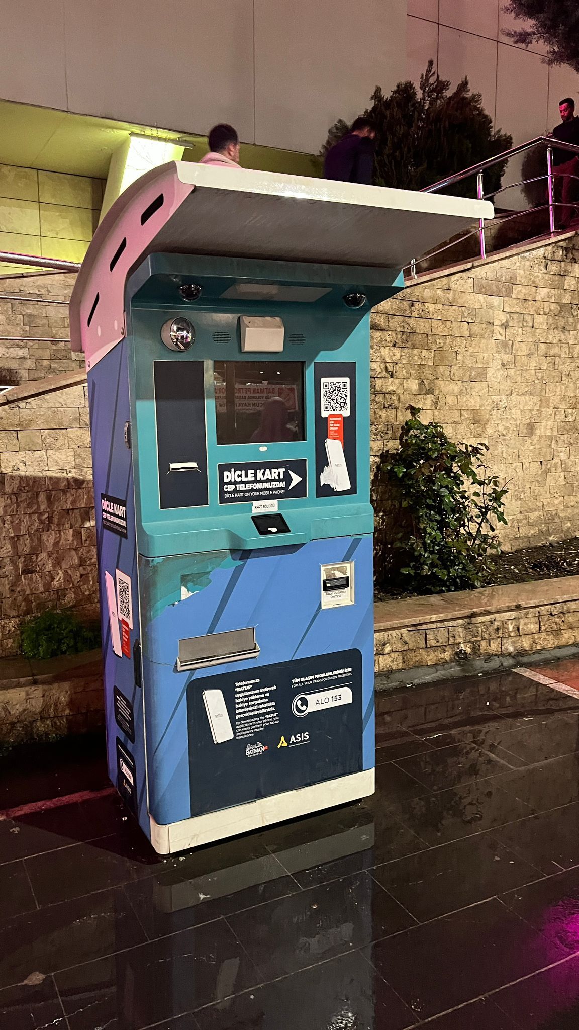 Batman’da Arızalı Kart Dolum Cihazı Vatandaşları Mağdur Ediyor (2)