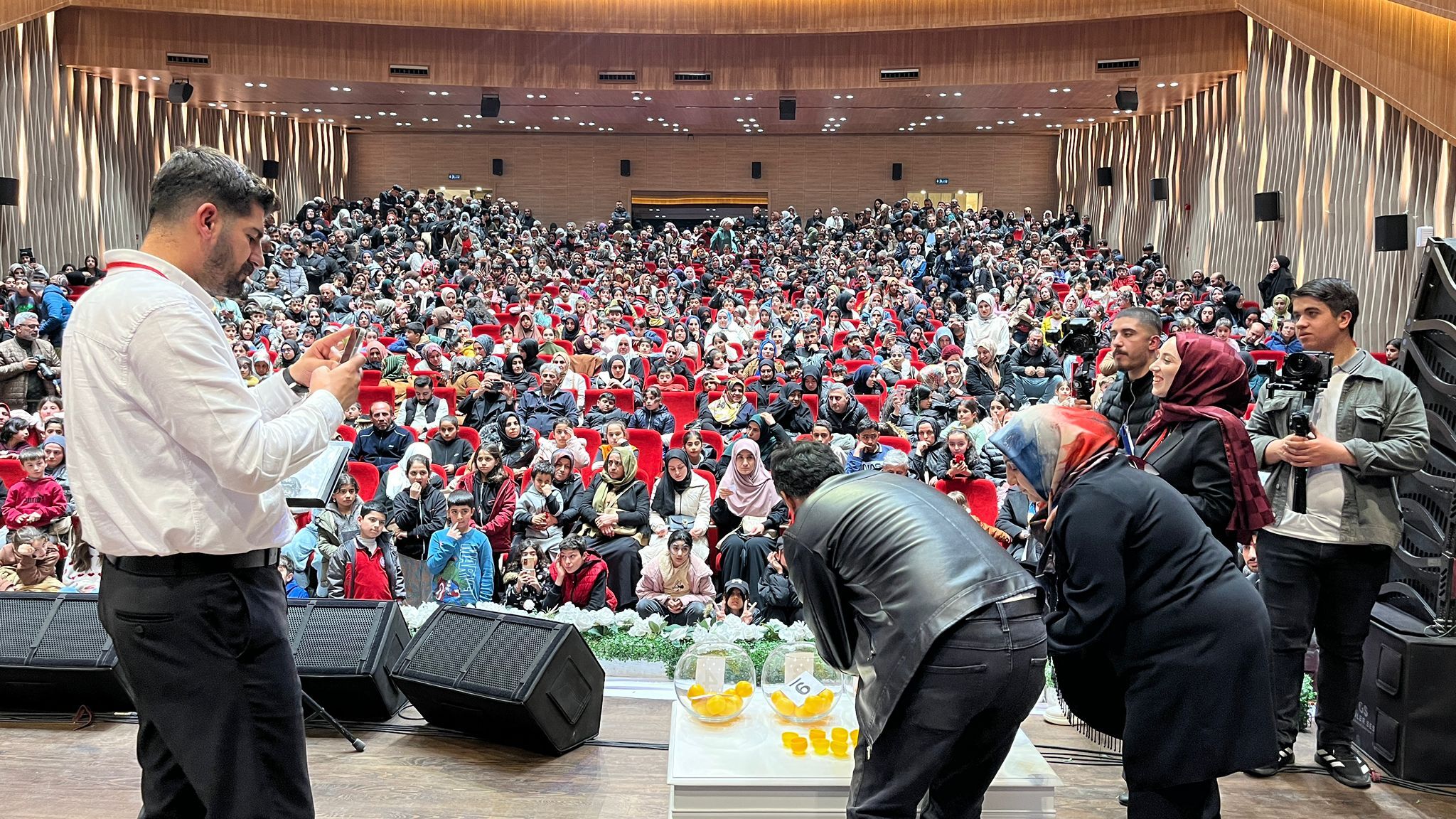 Batman’da Umre Heyecanı Kura Çekildi, Talihliler Belli Oldu! (2)