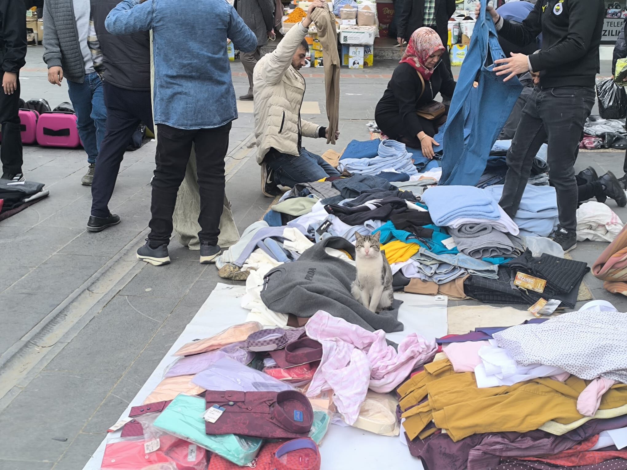 Batman’daki En Sevimli Tezgahtar (2)