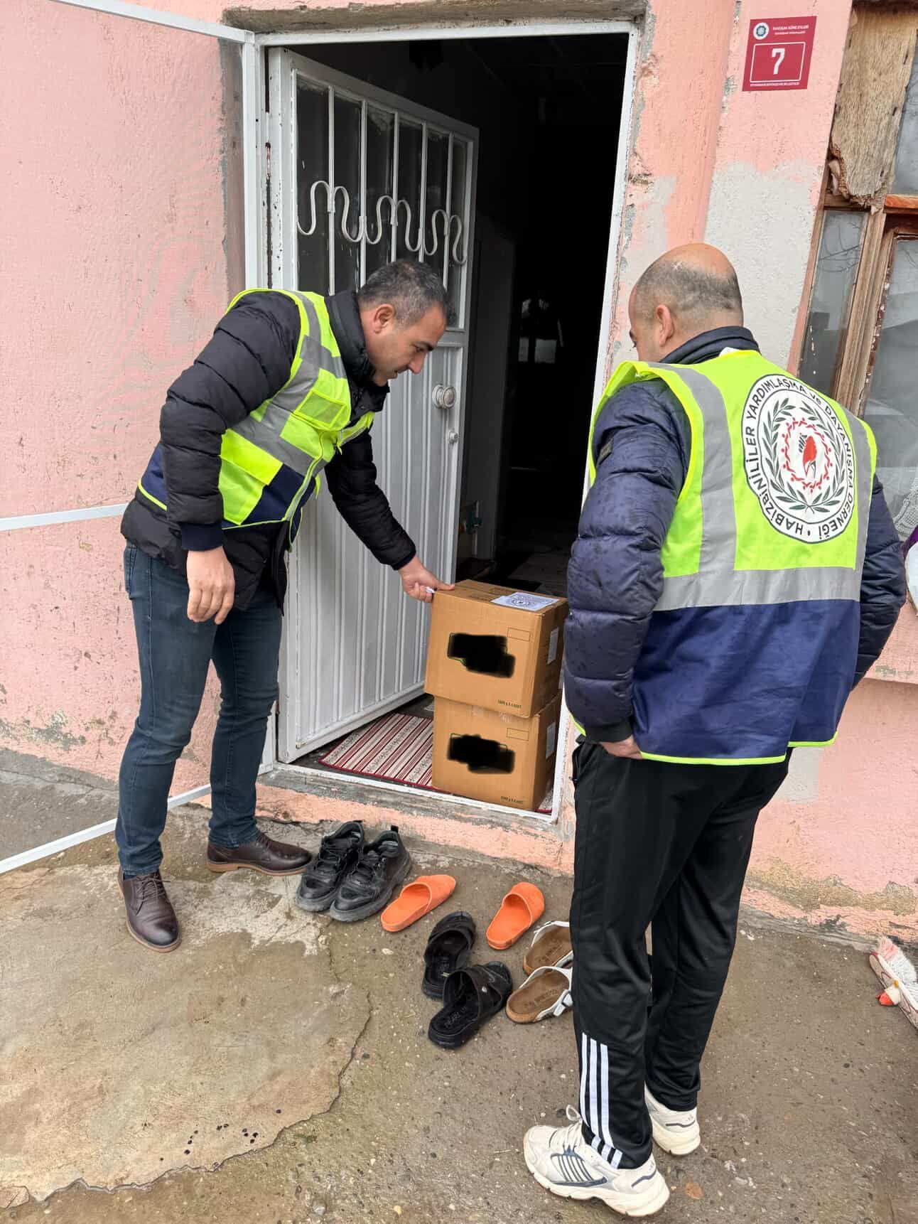 Habizbinililer Derneği’nden İhtiyaç Sahibi Ailelere Gıda Desteği (5)