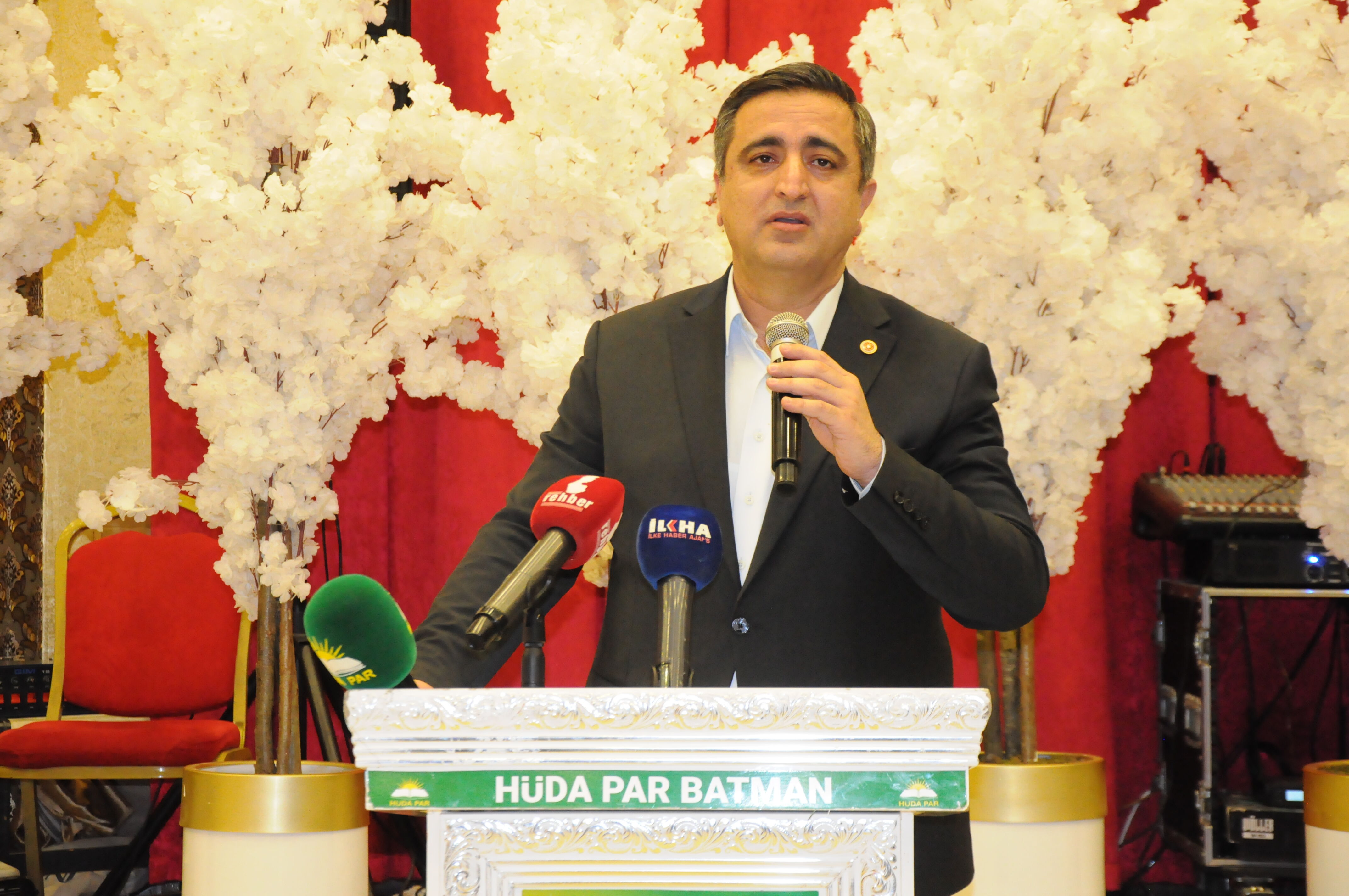 Hüda Par Batman’da Geniş Katılımlı İftar Programı Düzenledi (5)